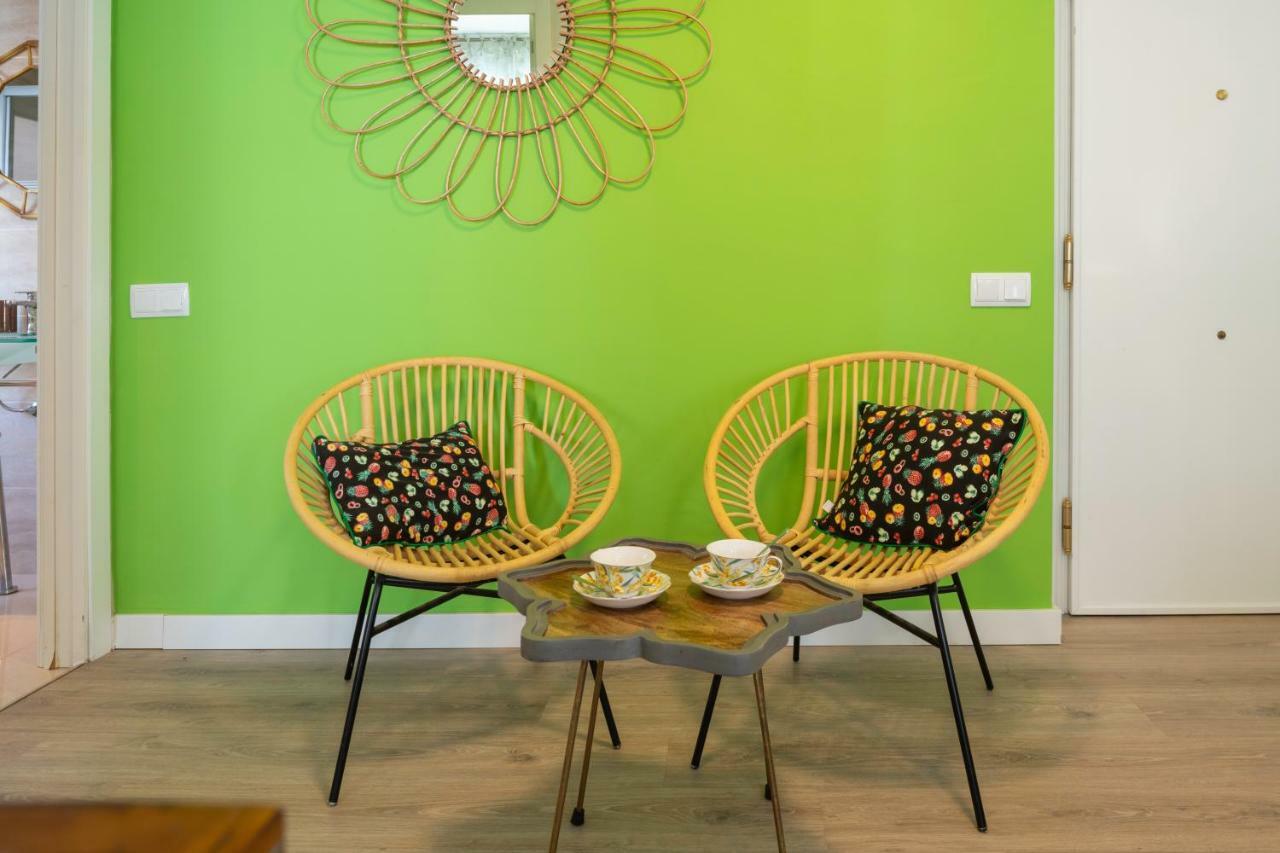 Malagueta Malibu Apartment Malaga Exterior photo